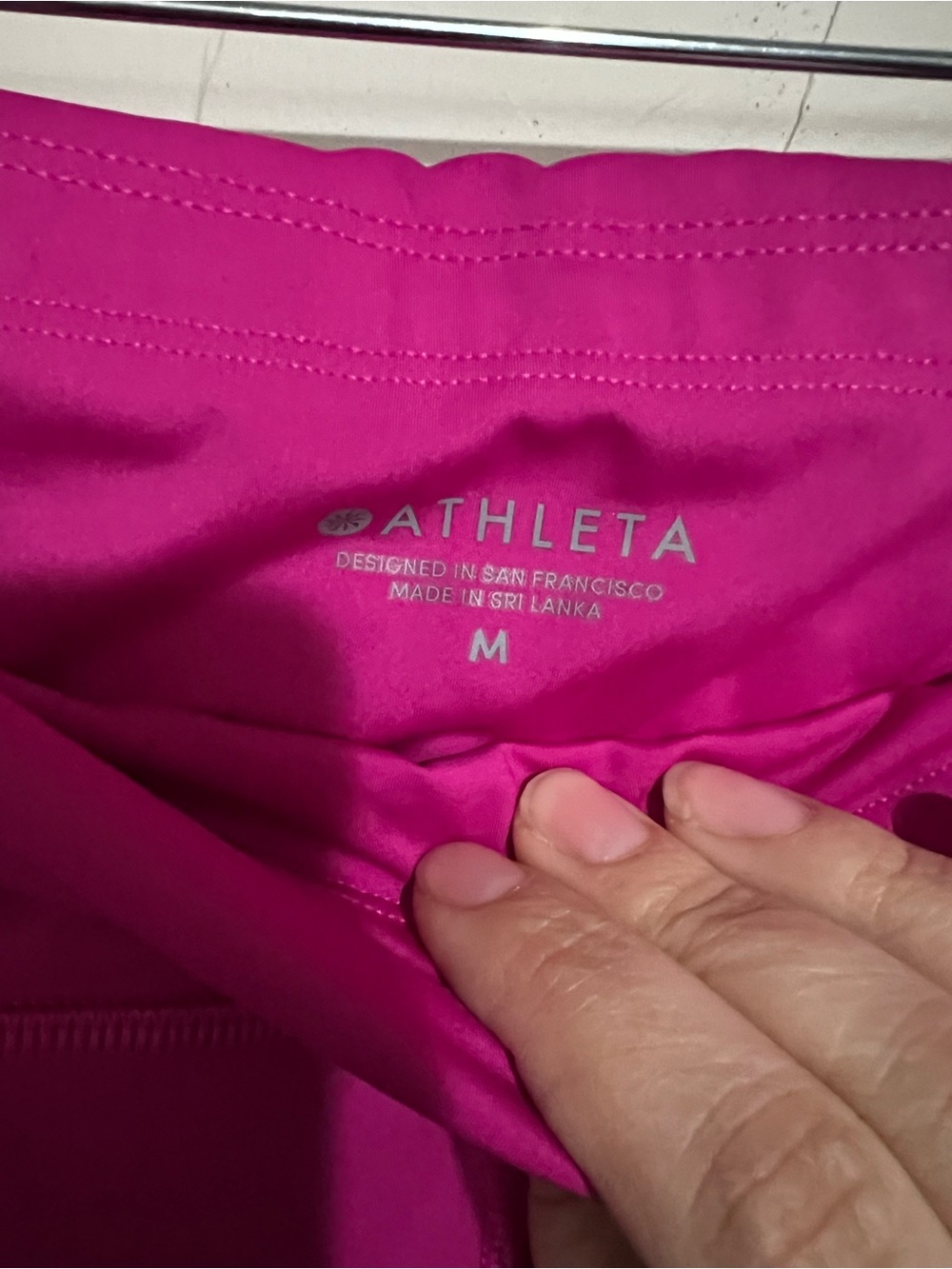 Athleta Velocity Laser Cut Fuchsia Pink High Rise Athletic Capri Leggings - Picture 5 of 9